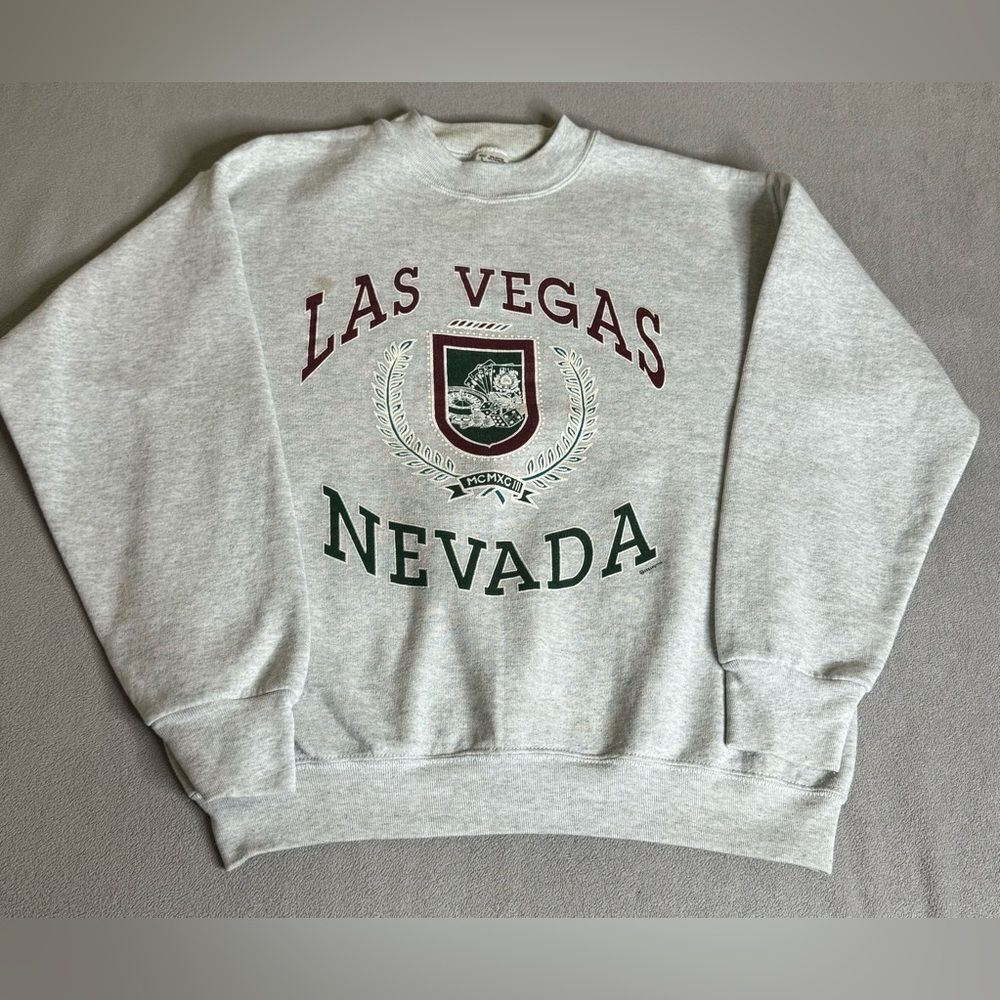 Vintage 1993, Las Vegas, Nevada, sweatshirts Size L Fruit Of The Loom